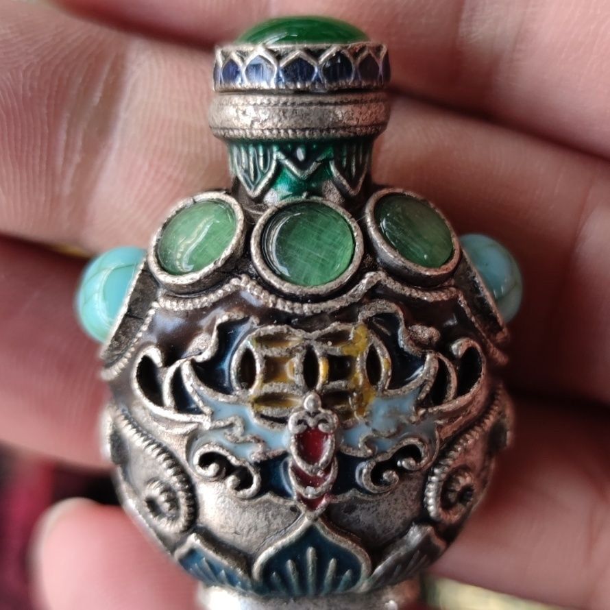 Frasco de snuff de bronce cloi - Vintage Collectible Bottles reseña y precio
